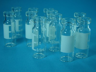 Mesin Pelabelan Stiker Botol Perekat Diri Sirup 2000 X 1100 X 1300 Mm