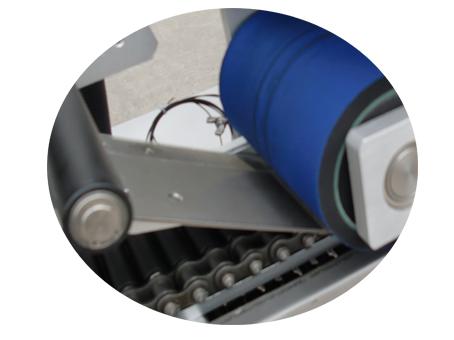 10ml Mesin pelabelan botol kecil Dengan stiker label label lapisan ganda