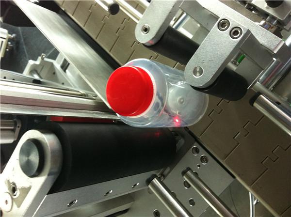 Mesin Pelabelan Stiker Botol Bulat Pawpaw / Jambu Biji Untuk Bidang Minuman