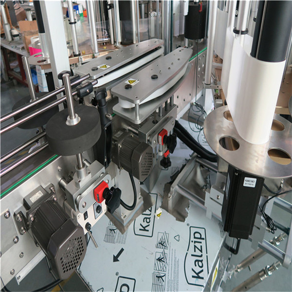 Mesin Pelabelan Botol Persegi Otomatis Penuh Kapasitas 4000-8000 B / Jam