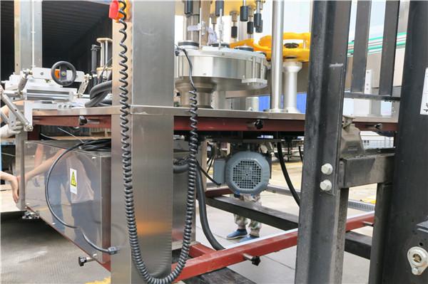 Ketebalan Peralatan Mesin Pelabelan Stiker Rotary Botol Bulat ≥ 30mm