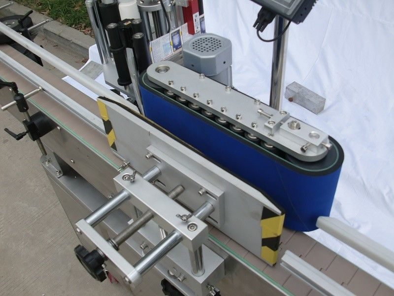 China Aerosol dapat otomatis mesin pelabelan botol bulat untuk pemasok perekat diri botol 20-200 pcs / menit