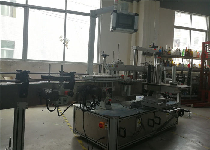 Cina Mesin Pelabelan Stiker Perekat Diri Untuk Pemasok Kimia, Botol Air Plastik Tongkat 3 Label