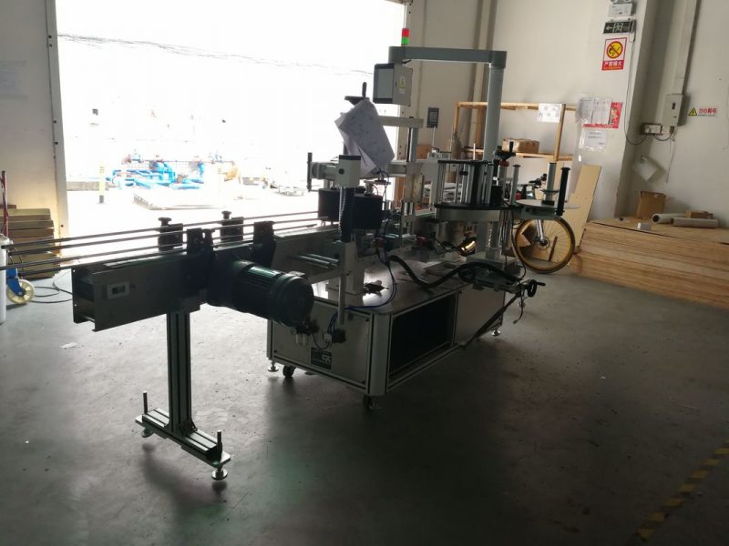 Cina Pemasok Mesin Pelabelan Sensitif Tekanan Botol Datar Satu Sisi Atau Dua Sisi