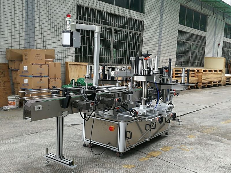 China Self Adhesive Sticker Labeling Machine menempelkan 3 label pada satu pemasok botol