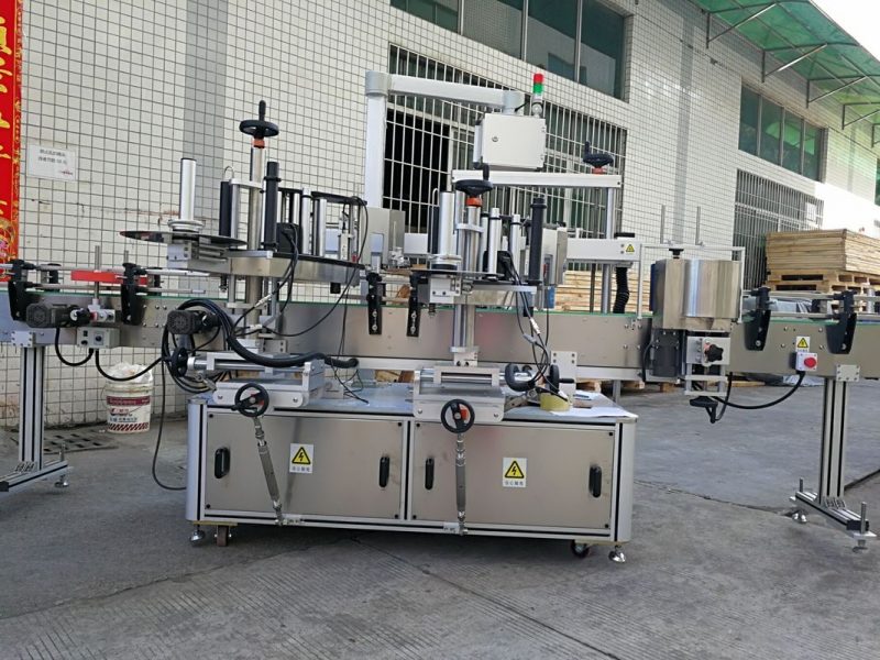 Cina Auto Single Side Square Botol Labeling Machine / Pemasok Sistem Pelabelan Perekat Diri